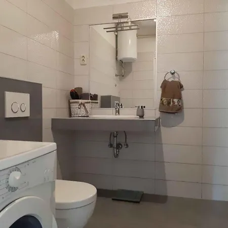 Uz Apartment