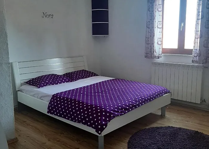 Uz Apartman *
